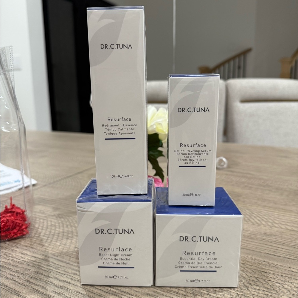 Resurface Skincare Set - White and Blue